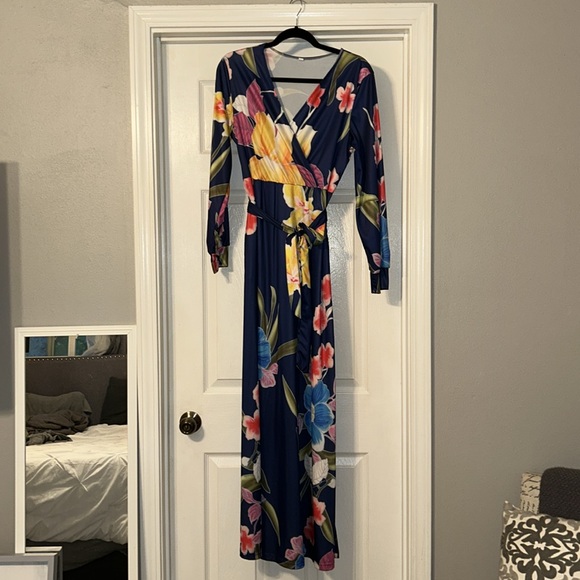 Blue Floral Maxi Dress - Picture 3 of 6